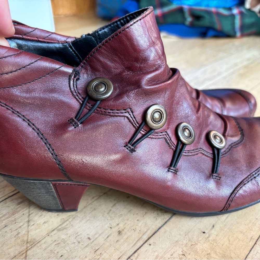 Stylish Burgundy Ankle Boots